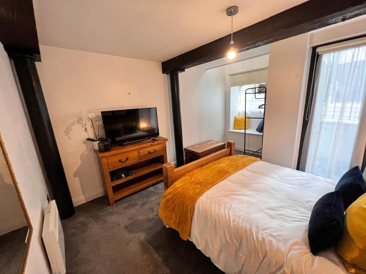 Stunning Liverpool City Center Apartment Exterior photo