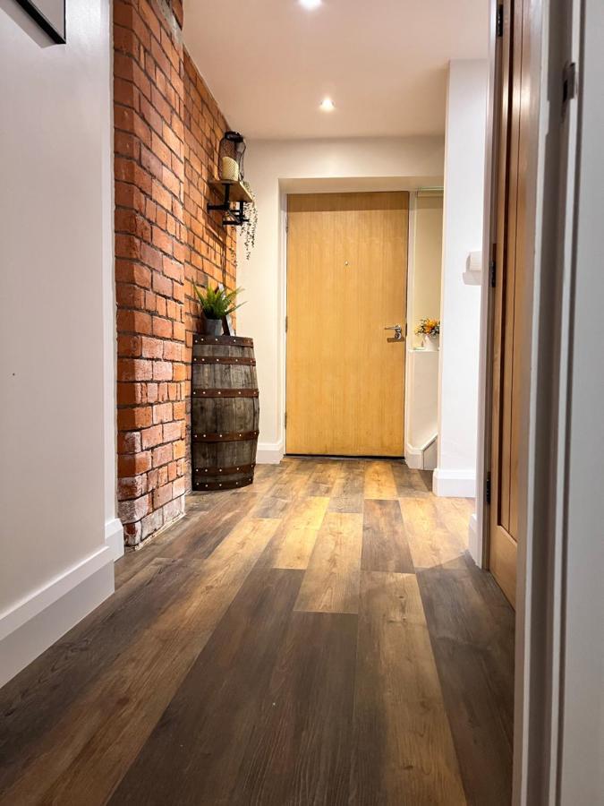 Stunning Liverpool City Center Apartment Exterior photo