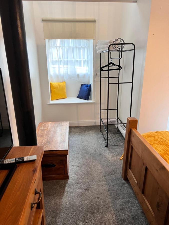 Stunning Liverpool City Center Apartment Exterior photo
